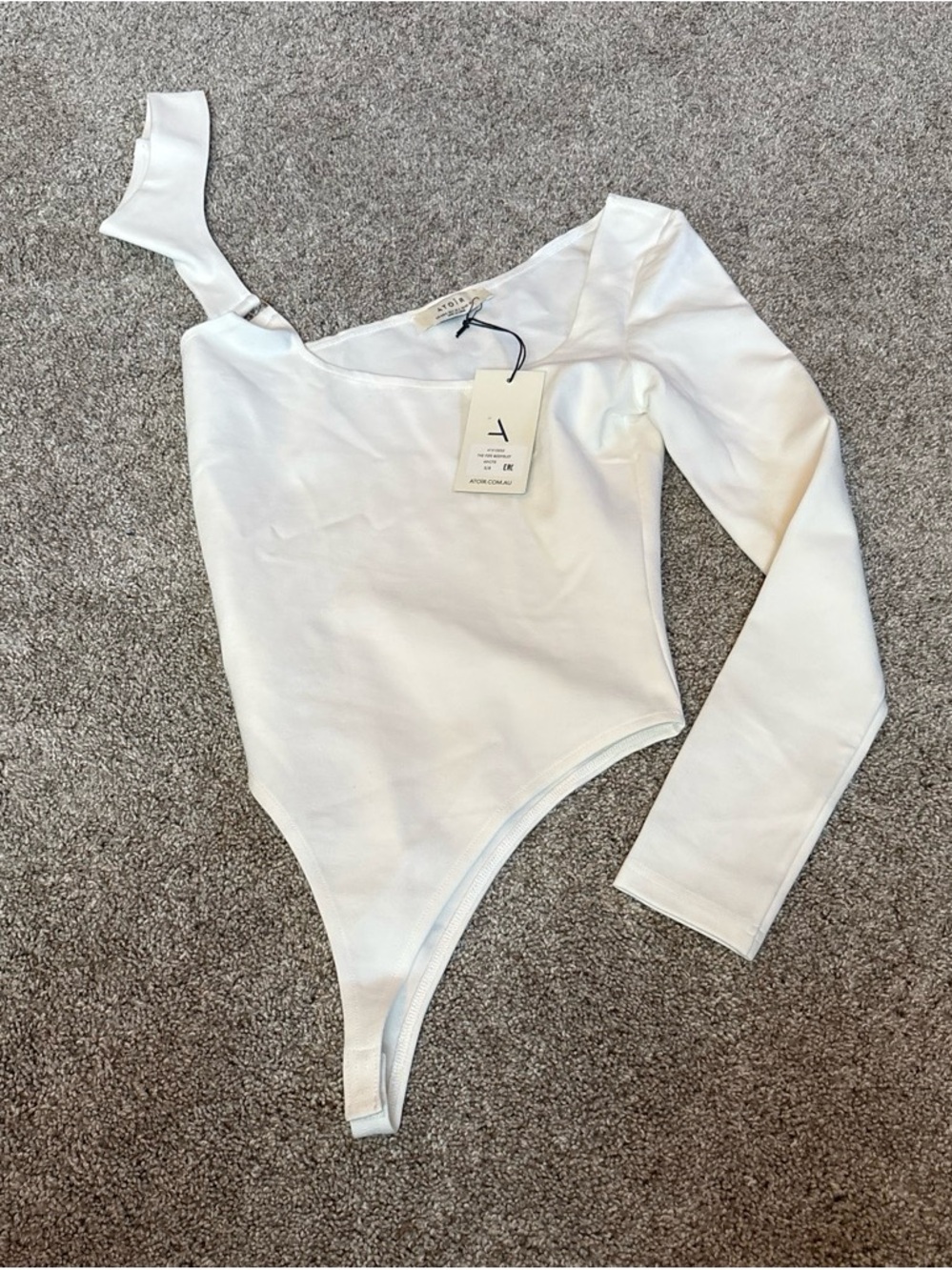 Atoir White Asymmetrical One-Shoulder Long Sleeve Bodysuit